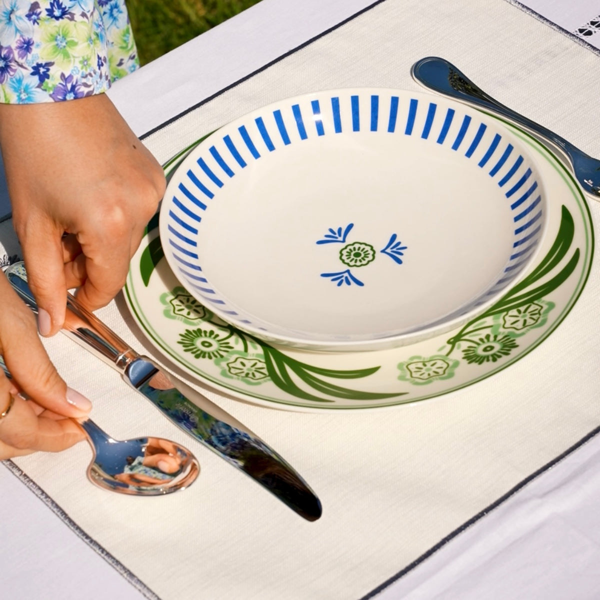 Blue bowl kase